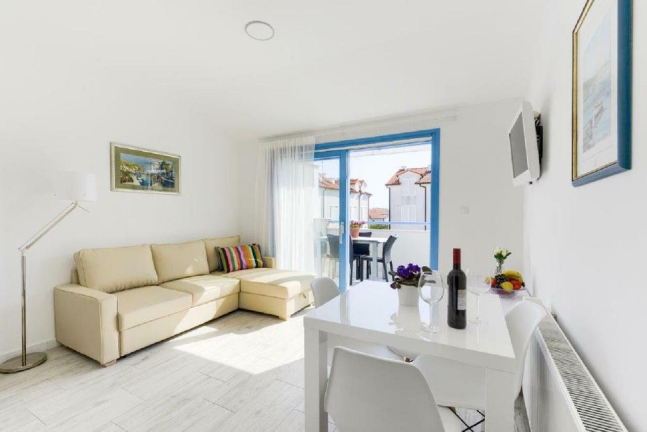 Apartments Villa Pina Водице Экстерьер фото